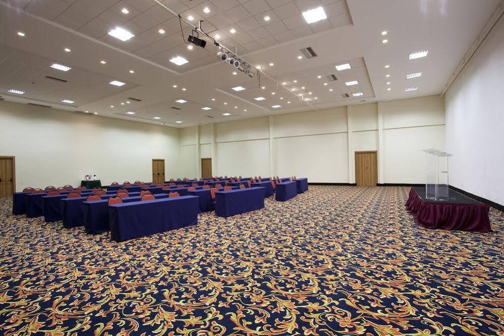 Taua Hotel 阿蒂巴亚 外观 照片